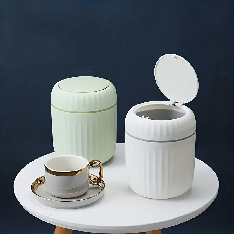 Mini Desktop Trash Can with Lid